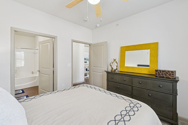 The View at Crown Ridge apartments — community photo
