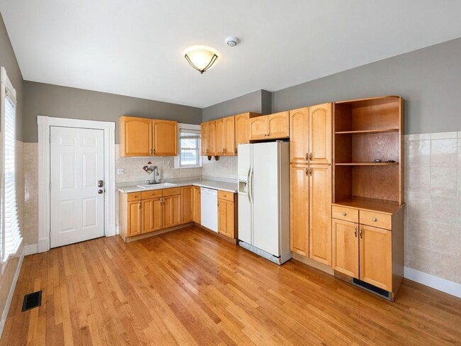 Photo - 325 Rogers St Unit 327