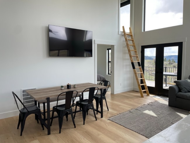 Photo - 40740 Clearview Dr N