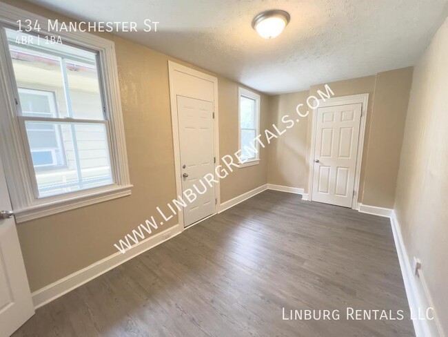 Photo - 134 Manchester St