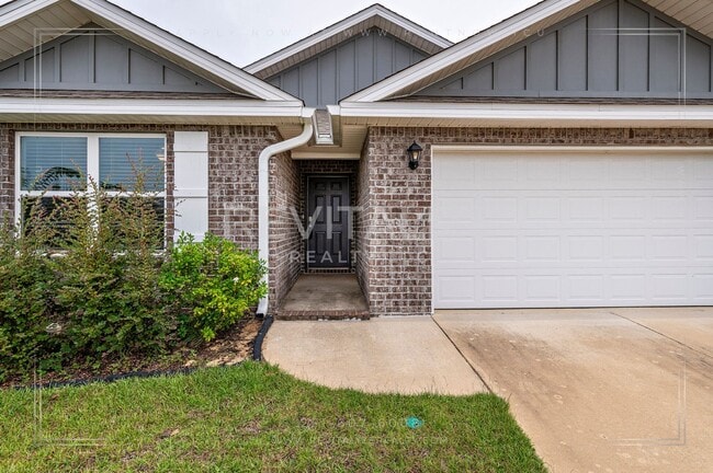 8072 Irwin Loop