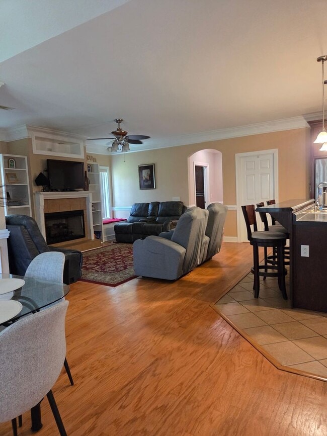 400 Wildernest Rd NE