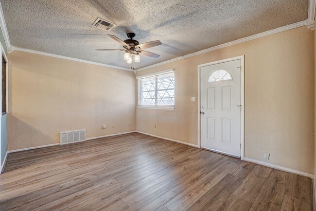 Photo - Charming 3 Bed 2 Bath  - Moore, OK