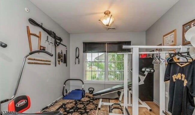 Photo - 115 Chariot Ct