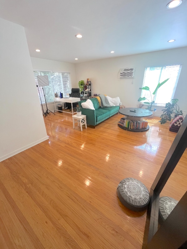 Photo - 1415 N Harper Ave Unit 2