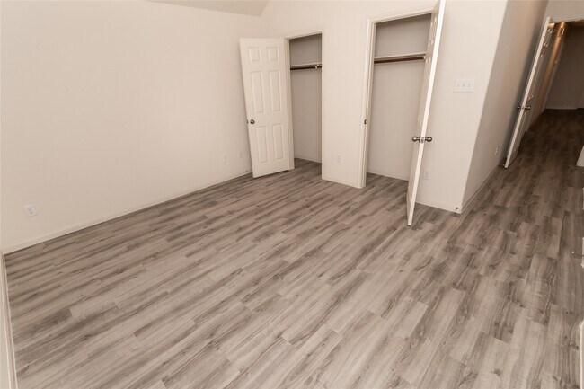Photo - 5731 Post Oak Manor Dr