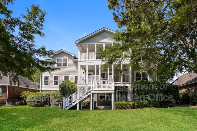 Building Photo - 1166 Waterfront Dr