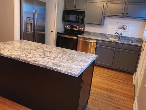 Kitchen - 1805 Shady Ln Unit #1