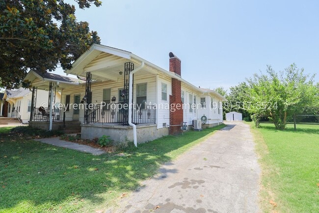 Photo - Charming & Cozy 1 Bed, 1 Bath Home in Tulsa | 850 Sq Ft