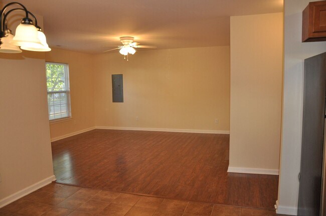 Photo - 2025 student housing!!!