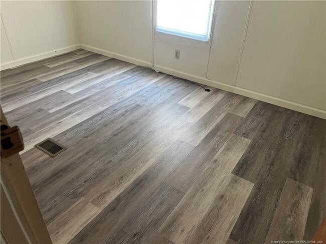 Building Photo - 4439 Betsy Ross Dr