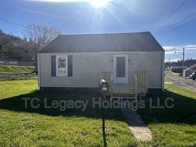 Building Photo - 1833 N 16th St Rental