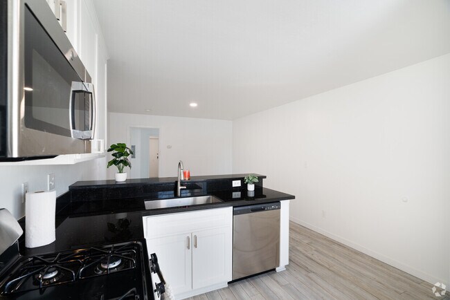 Photo - G Street Apartments