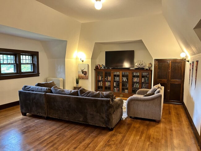 Photo - 3085 Fairmount Blvd Unidad ID1057685P