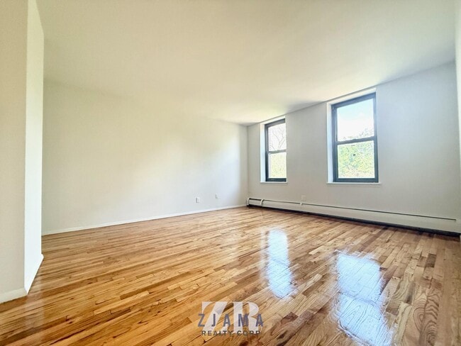 Photo - 152 Parkside Ave Apartment Unit 4H