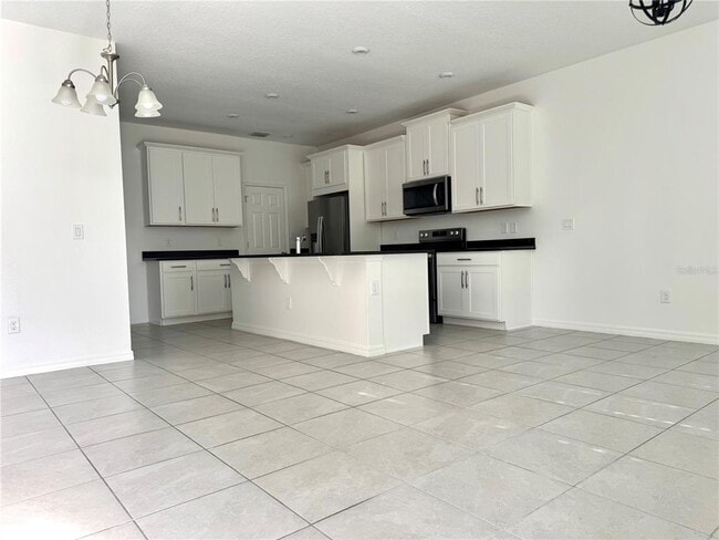 Photo - 8973 Matriarca Aly