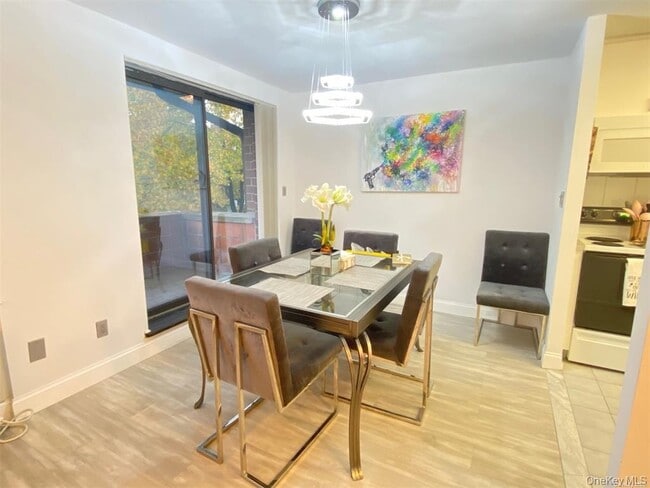 Photo - 10 Canterbury Rd Unit 2D