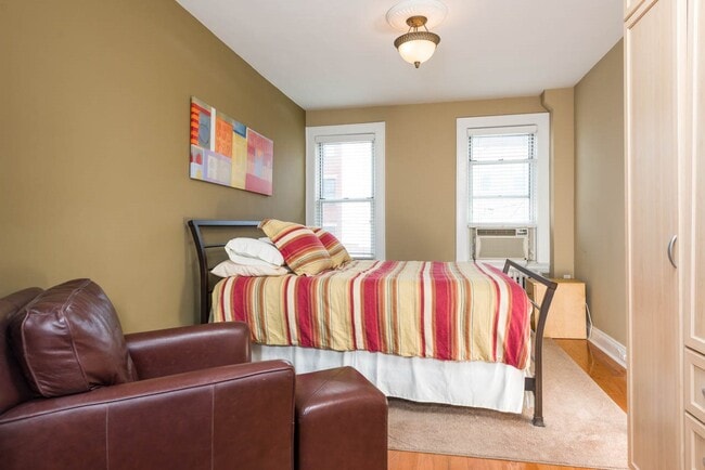 Photo - 532 Adams St Unit 2A