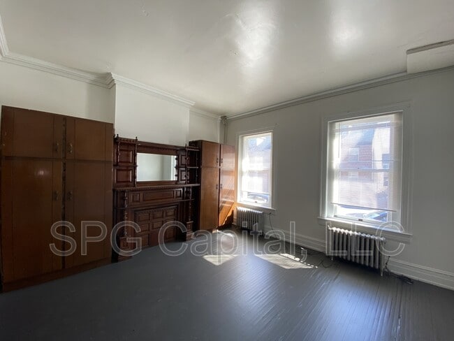 Photo - 351 W King St Unit 1