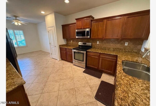 Photo - 1739 W Big Oak St