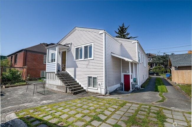 Photo - 2806 18th Ave S