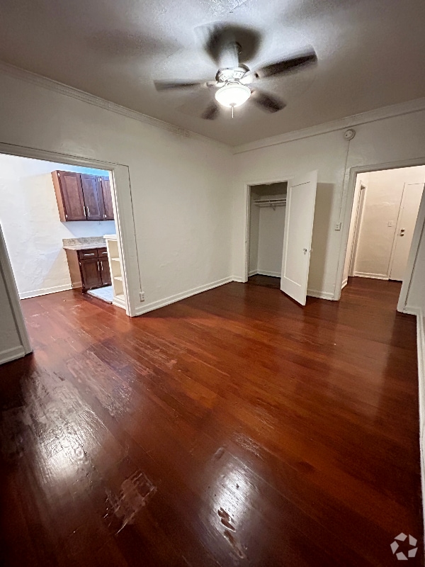 Building Photo - 1523 N McCadden Pl Rental