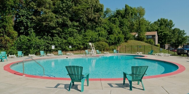 Building Photo - Park East Apartments