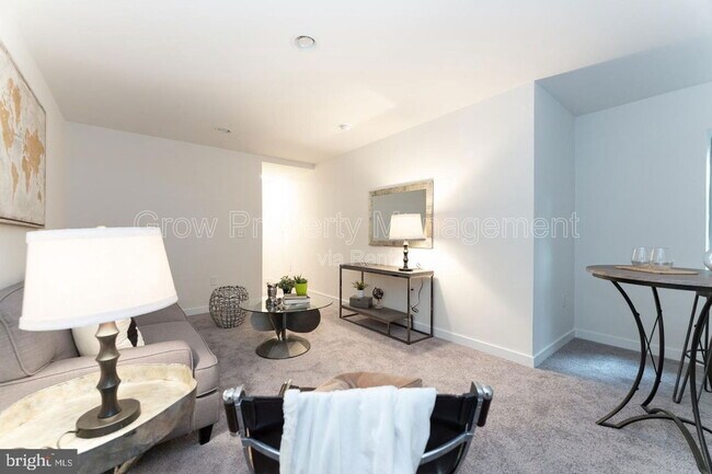 Photo - 2142 Kensington Ave