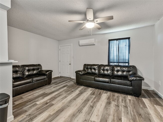 Building Photo - 9464 US-180 Unit 2