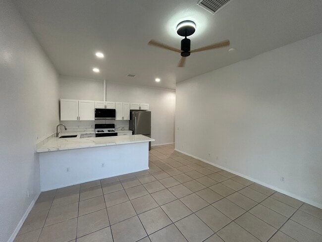 Photo - 6446 Palm View Ave