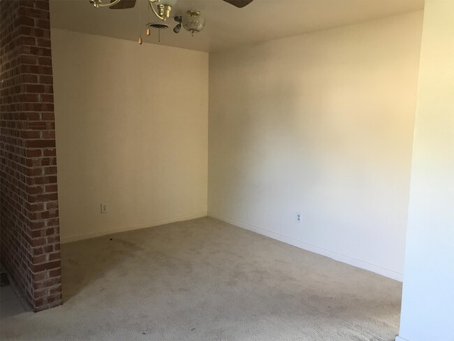 Photo - 4220 Idlewood Dr