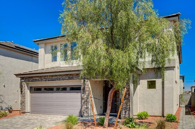 Photo - 630 Great River Ave