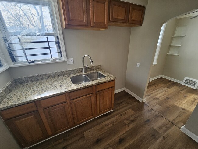 Photo - 16202 Cloverside Ave