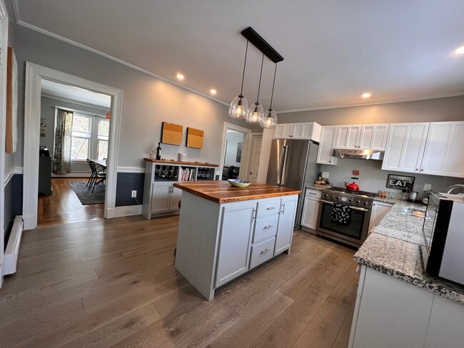 Building Photo - 450 Preble St Unit #2 Rental