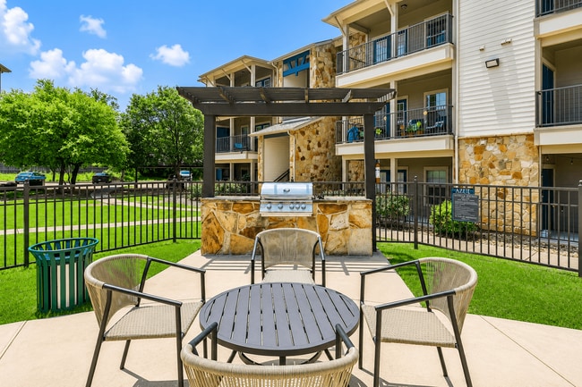 Azul Apartment Homes