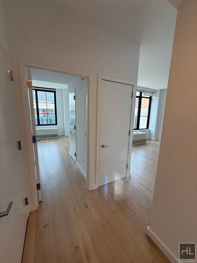 Photo - NORTHERN BOULEVARD Unit PHJ