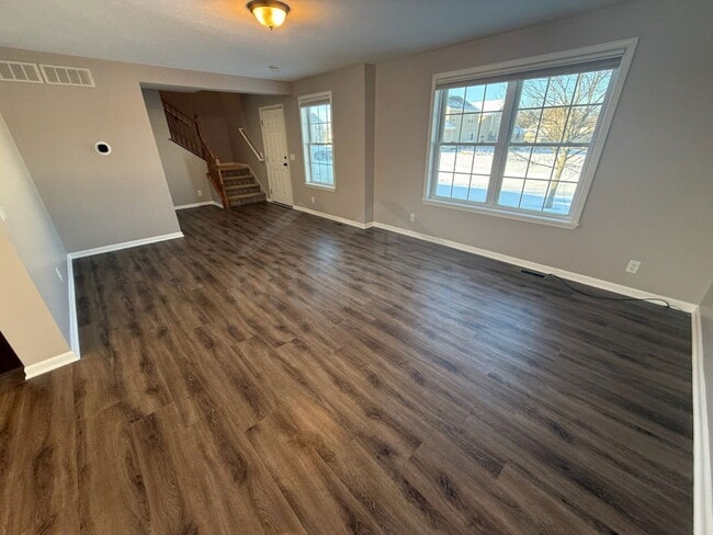 Photo - 1113 Tartan Ln