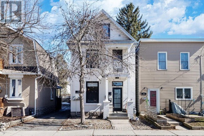 Photo - 325 Hinchey Ave Unité B