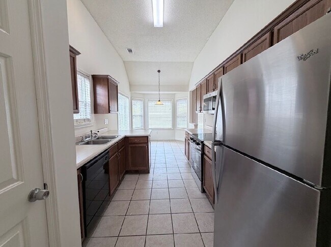 Photo - 3 bed, 3 bath with a bonus area over 2,000 Sq/ft in Cordova