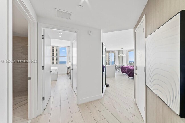 Building Photo - 4010 S Ocean Dr Unit R2409