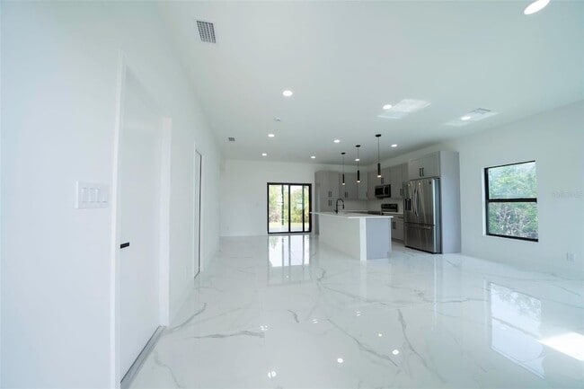 Photo - 3920 Wisteria Pl