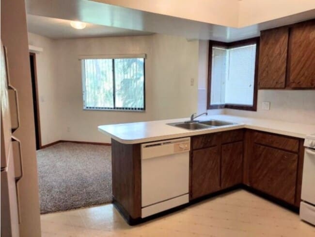 Photo - Palm Coast Condo: UNFURNISHED 2 bedroom, 2 bath www.WeRentSunshine.com