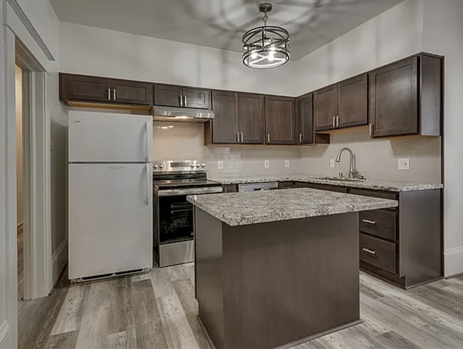 Photo - 1500 Watt St Unidad #B