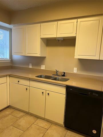 Photo - 2234 Irwin St