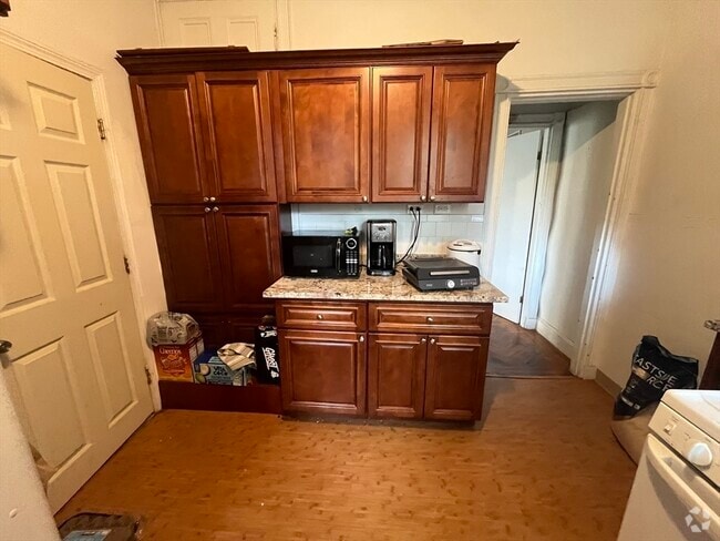Building Photo - 17-19 Putnam Ave Unit 17A Rental