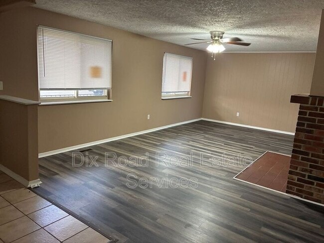 Photo - 7106 Lunceford Dr