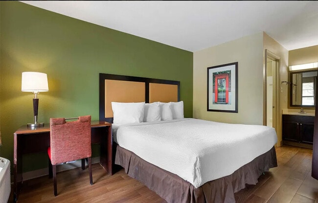 Emerald Suites at Chandler