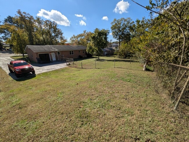 Photo - 2310 Denham Ave