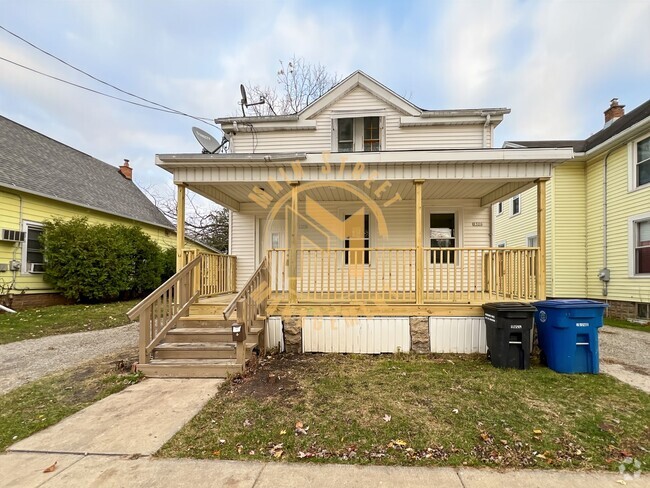 Building Photo - 1328 N Main St Unit Upper Rental