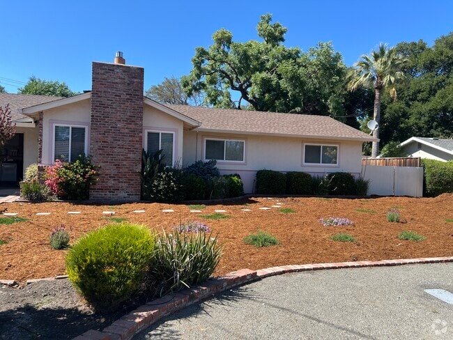 Building Photo - 3270 Hillview Ln Rental